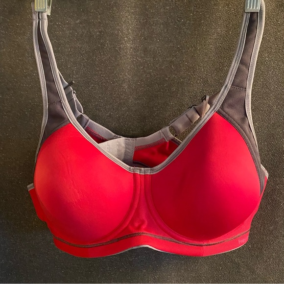 Freya Sonic Sports Bra 36C w/ underwire - Picture 1 of 8